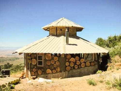 Cobb and Logs